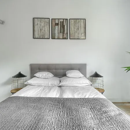 Διαμέρισμα Park By Platinum Στσέτσιν