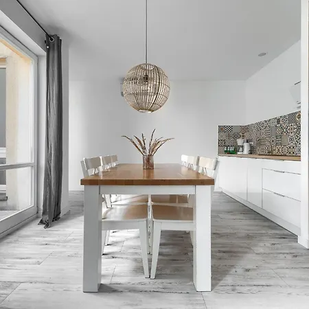 Park By Platinum Apartament