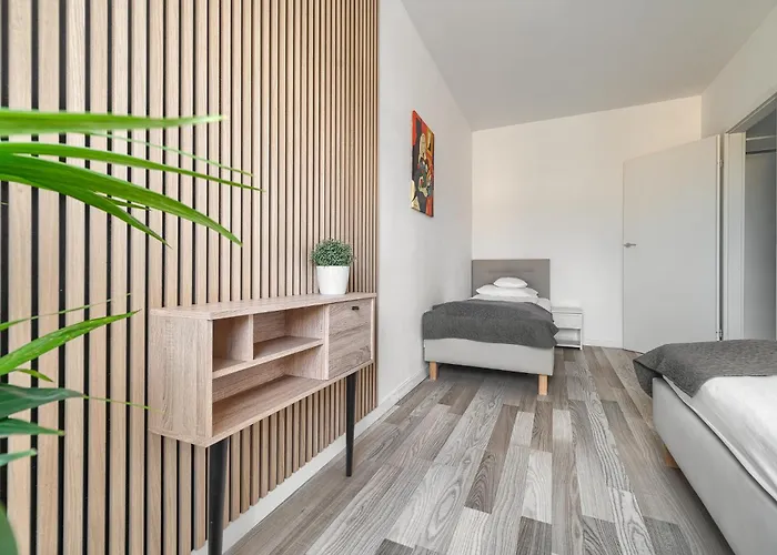 Park By Platinum 아파트 *