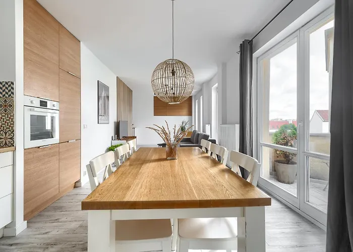 아파트 Park By Platinum